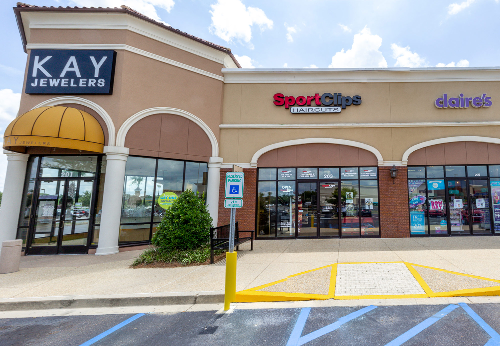 Sports Clips Hammond Square