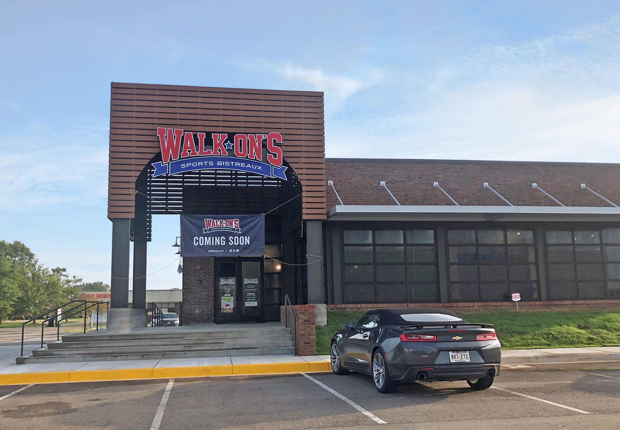 Walk on s sports bistreaux hammond square
